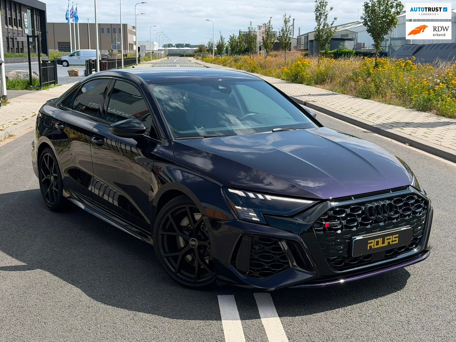 Audi RS3 Limousine 2.5 TFSI RS 3 quattro | Violet Paars | RS, Auto's, Audi, Automaat, Dealer onderhouden, Gebruikt, Euro 6