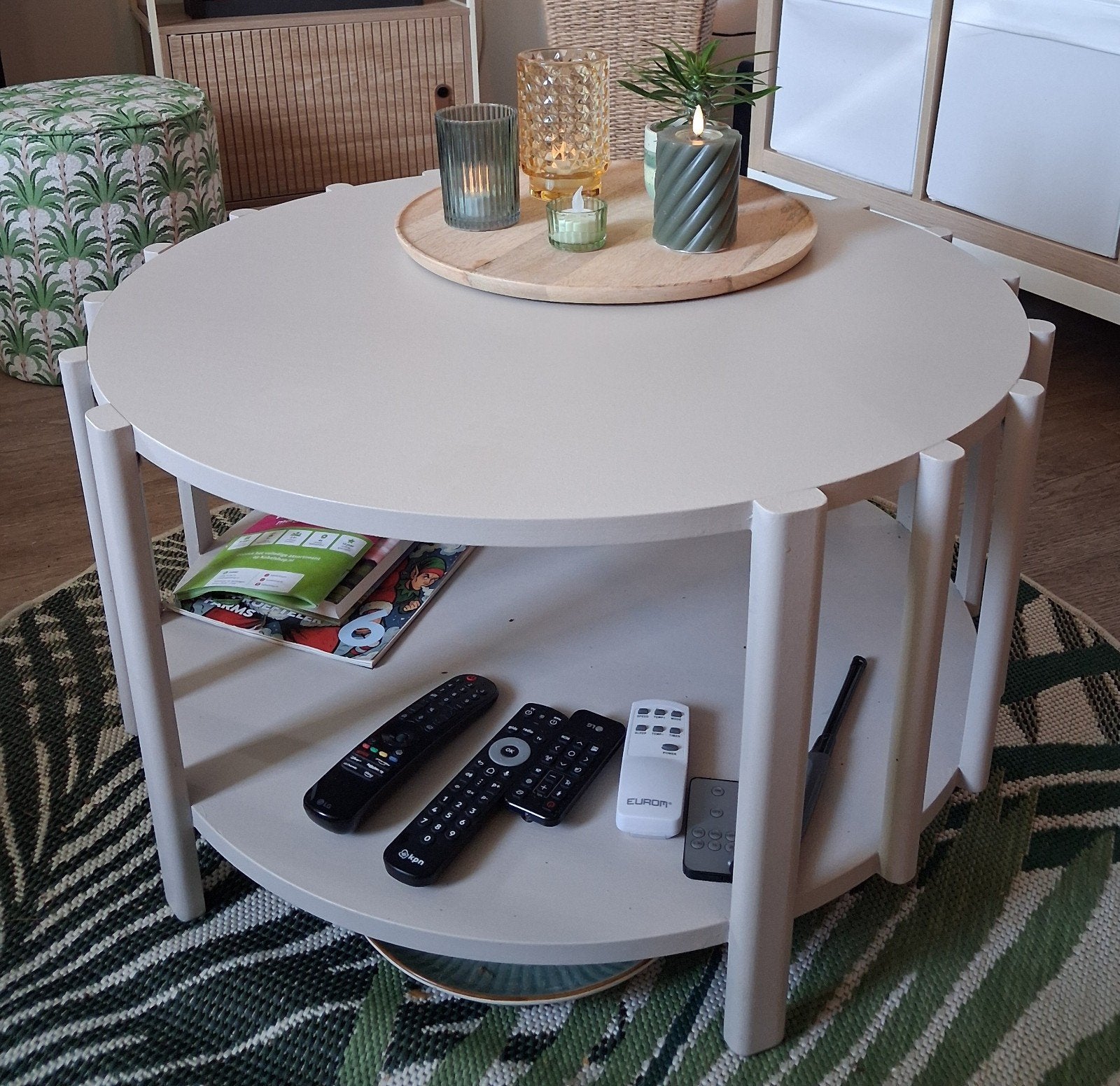 Stijlvolle houten ronde mat beige salontafel met opbergruimt, Ophalen, 50 – 75, 50 tot 100 cm, Modern, Scandinavisch