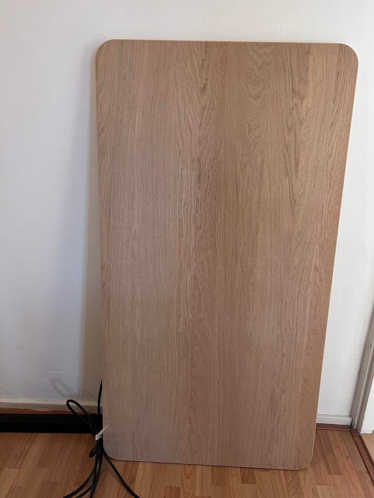 Bureau Ikea Tommaryd, Huis en Inrichting, Tafels | Eettafels, Ophalen, 100 tot 150 cm, 50 tot 100 cm, Zo goed als nieuw