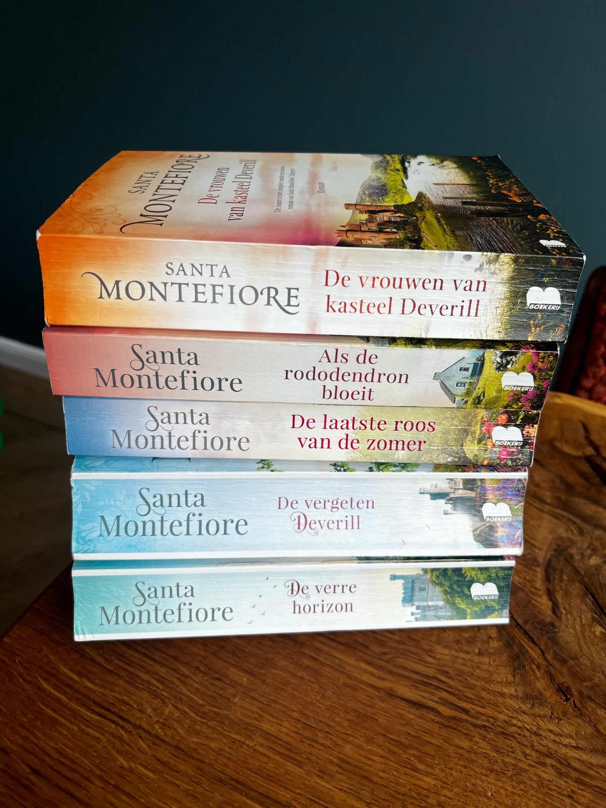 Santa Montefiore Deverill serie - 5 Romans, Boeken, Ophalen of Verzenden, Gelezen