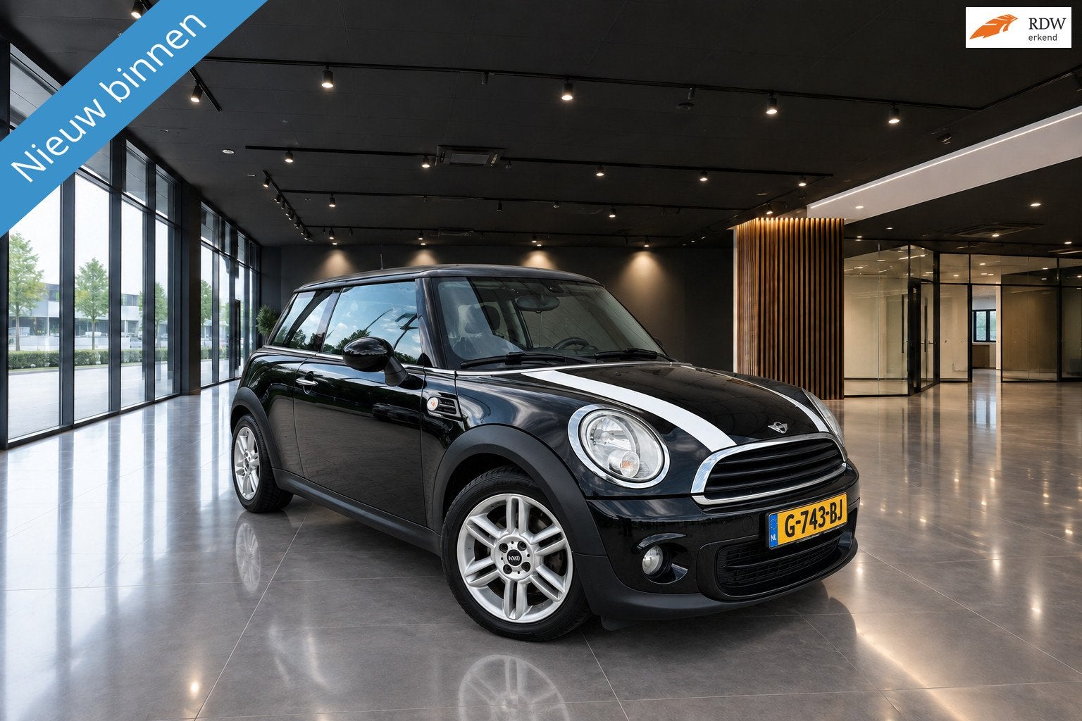 Mini Mini 1.6 ONE CHILI BJ012 ( NW-KOPPELING ) TOP, Auto's, Voorwielaandrijving, Euro 5, Zwart, 4 cilinders