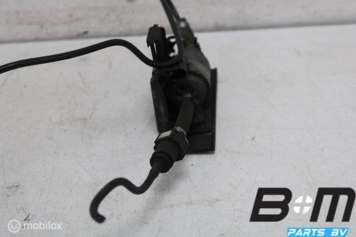 Doseerpomp voor standkachel VW Sharan 7N 7N0201607E, Gebruikt
