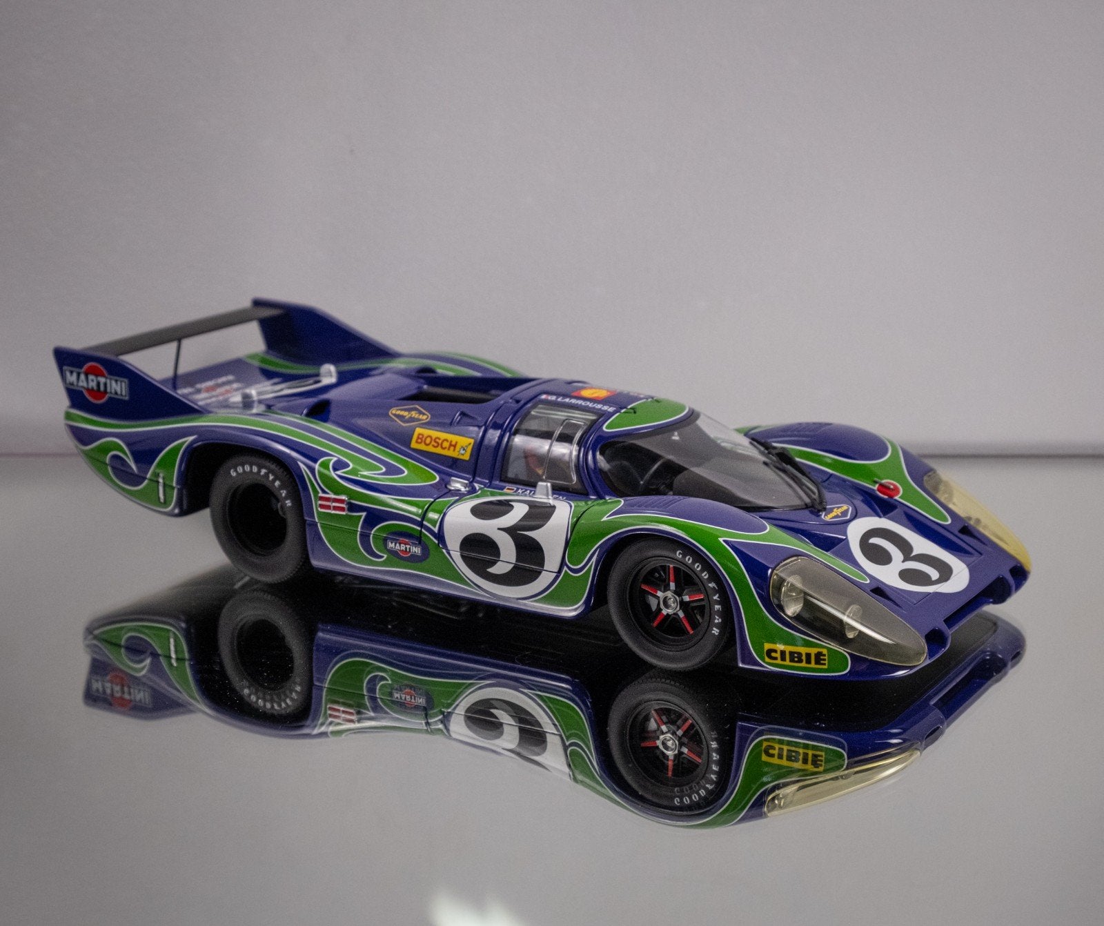 Autoart Porsche 917 LH 'Long Tail' Hippie, Le Mans 1970 1:18, Ophalen of Verzenden, Zo goed als nieuw, Auto, Autoart