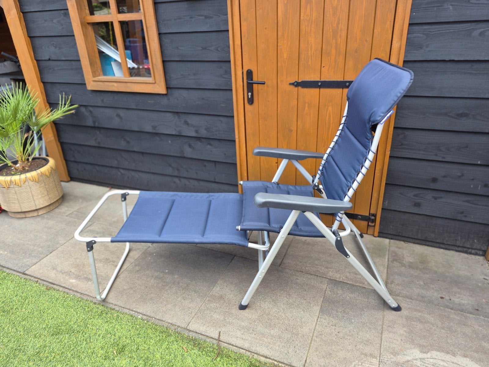 4 stoelen en 1 voetenbank., Ophalen, Gebruikt, Aluminium