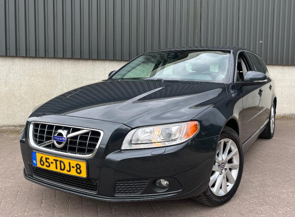Volvo V70 Limited Edition D3 | Apk 07-2027 | Xenon | leer |, Auto's, Volvo, Bedrijf, V70, ABS, Airbags, Airconditioning, Alarm