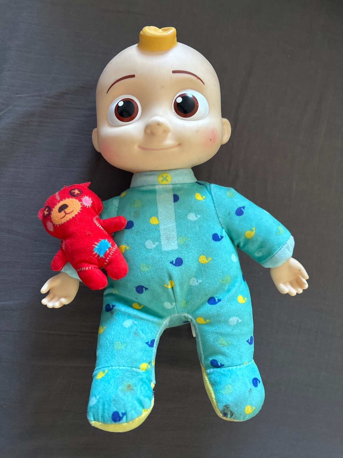 Cocomelon pop JJ met knuffel - Zo goed als nieuw, Ophalen of Verzenden, Zo goed als nieuw, Babypop
