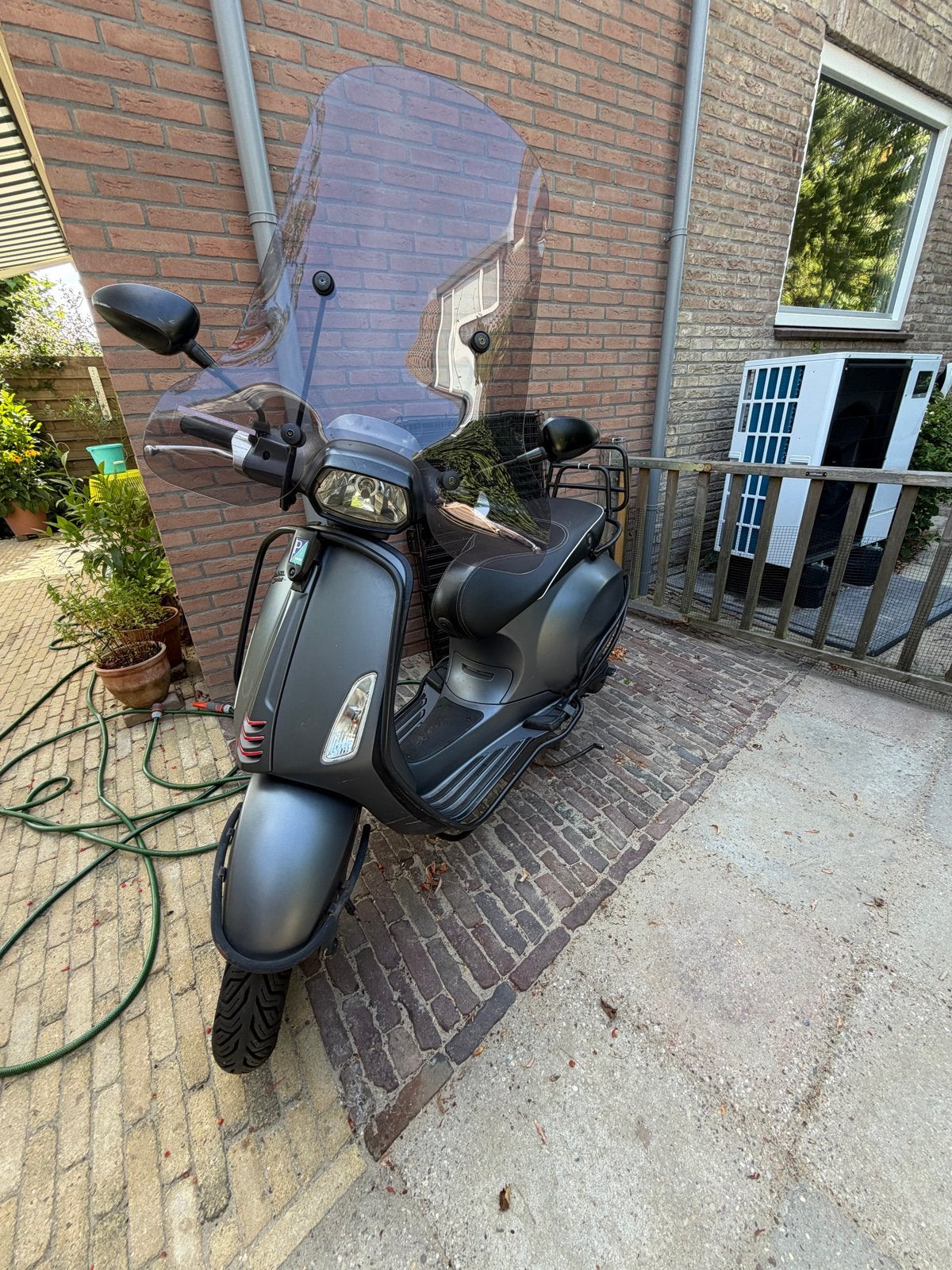 Vespa Sprint 2017 met kickstart, Fietsen en Brommers, Scooters | Vespa, Ophalen, Gebruikt, Benzine, Overige modellen