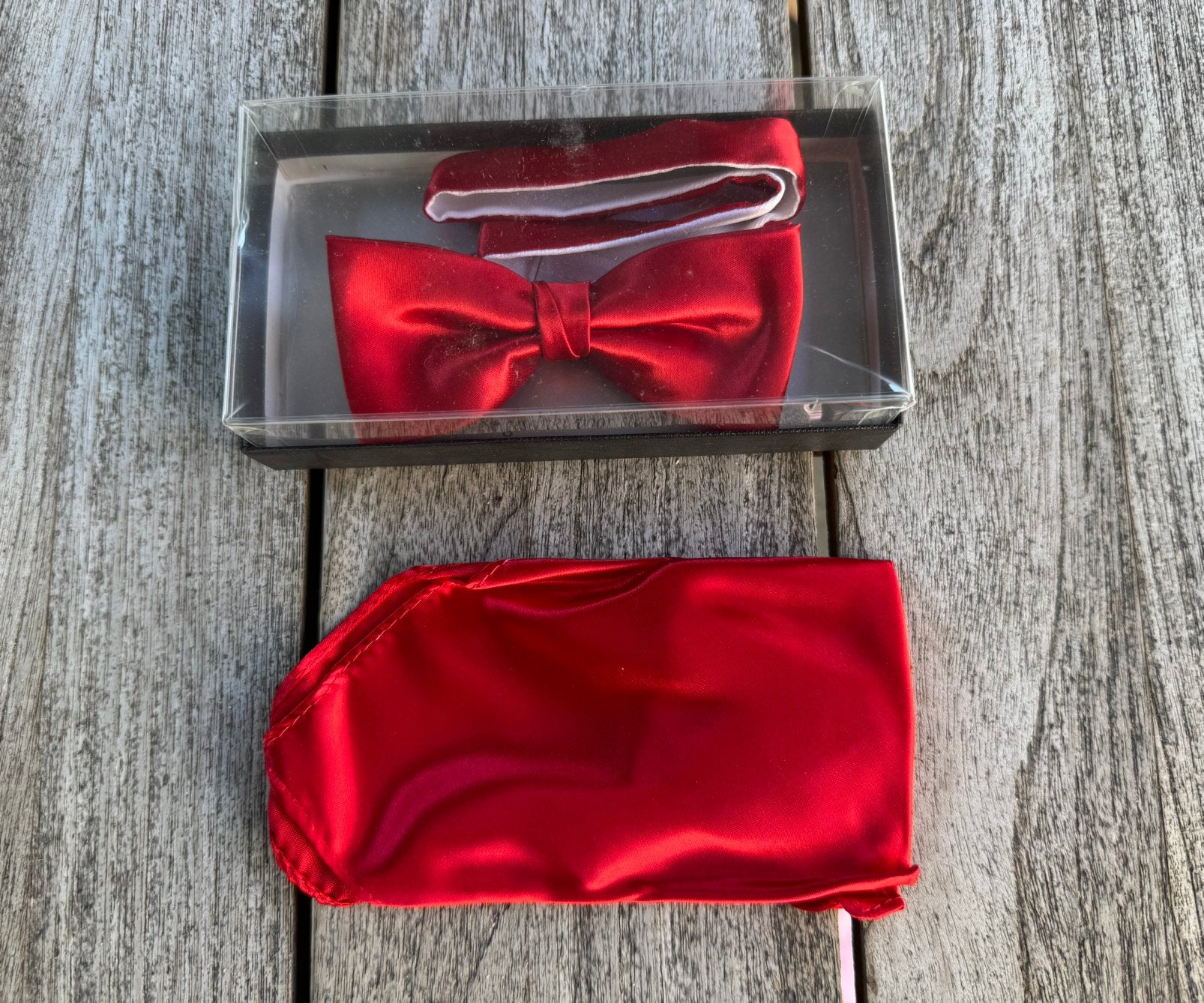 Luxe elegante, rode vlinderstrik / vlinderdas en pochet, Kleding | Heren, Stropdassen, Ophalen of Verzenden, Nieuw
