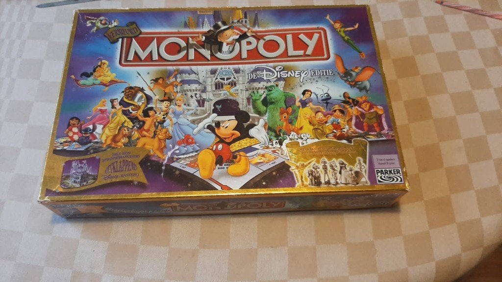 bordspel zgan Monopoly Disney 3d kasteel Monopolie z regels, Hobby en Vrije tijd, Een of twee spelers, Ophalen of Verzenden, Zo goed als nieuw