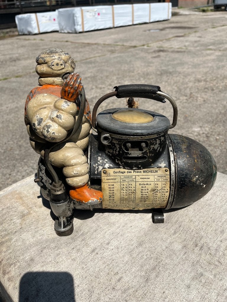Michelin bibendum compressor , 1930`s?, Verzamelen, Ophalen of Verzenden, Gebruikt, Gebruiksvoorwerp