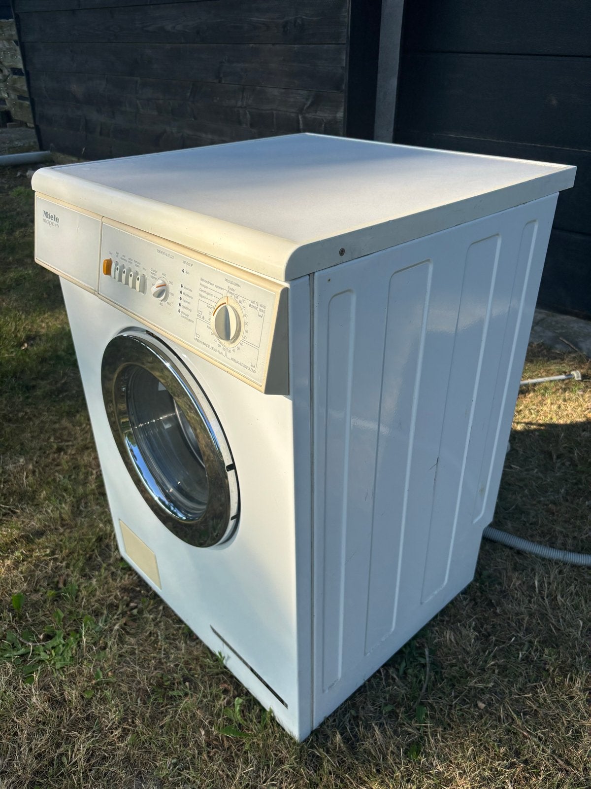 Miele Novotronic W718 Wasmachine - Betrouwbaar en Duurzaam, Ophalen, Gebruikt, Voorlader, Wolwasprogramma