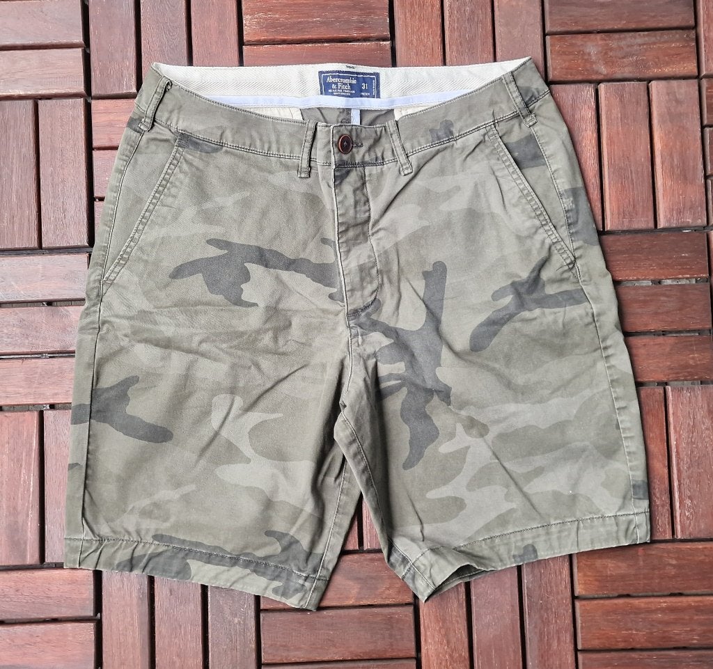 Abercrombie & Fitch korte broek camouflage, Kleding | Heren, Broeken en Pantalons, Ophalen of Verzenden, Zo goed als nieuw, Groen