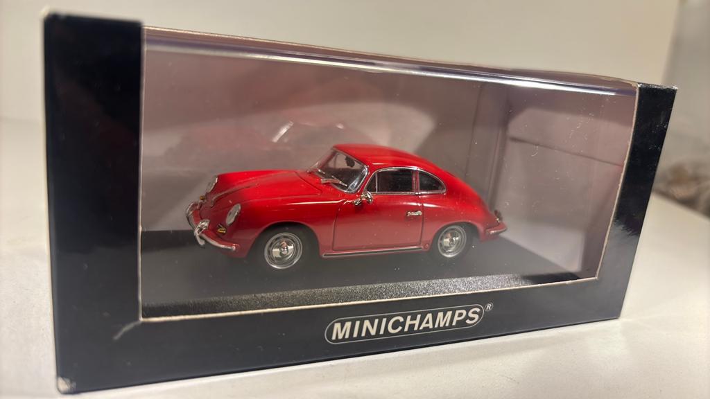 Porsche 356 b red minichamps 1.43, Hobby en Vrije tijd, Modelauto's | 1:43, Auto, Ophalen of Verzenden, MiniChamps, A