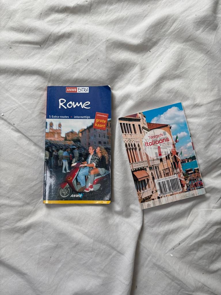 ANWB Extra Rome Reisgids + Taalgids Italiaans, Europa, Ophalen of Verzenden, Zo goed als nieuw, Reisgids of -boek
