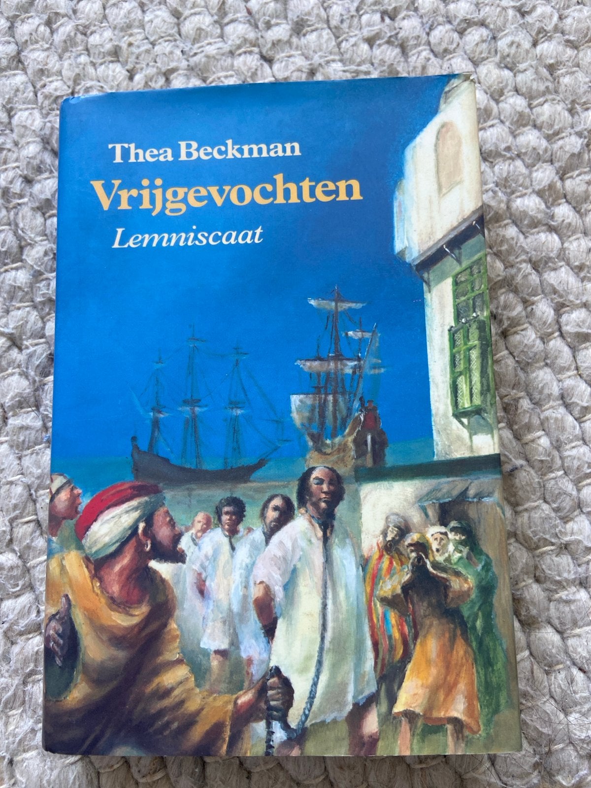 Vrijgevochten - Thea Beckman (Lemniscaat), Ophalen of Verzenden, Zo goed als nieuw