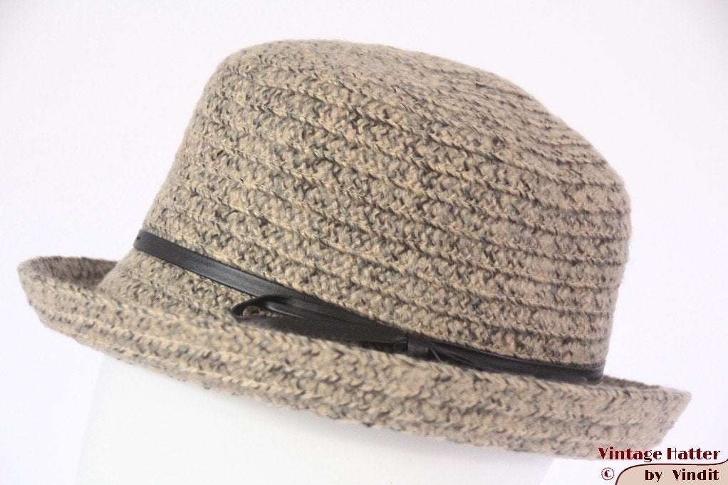 dameshoed Cloche dophoed Hawkins beige 57 of kleiner nieuw, Hoed, Hawkins, Nieuw, One size fits all