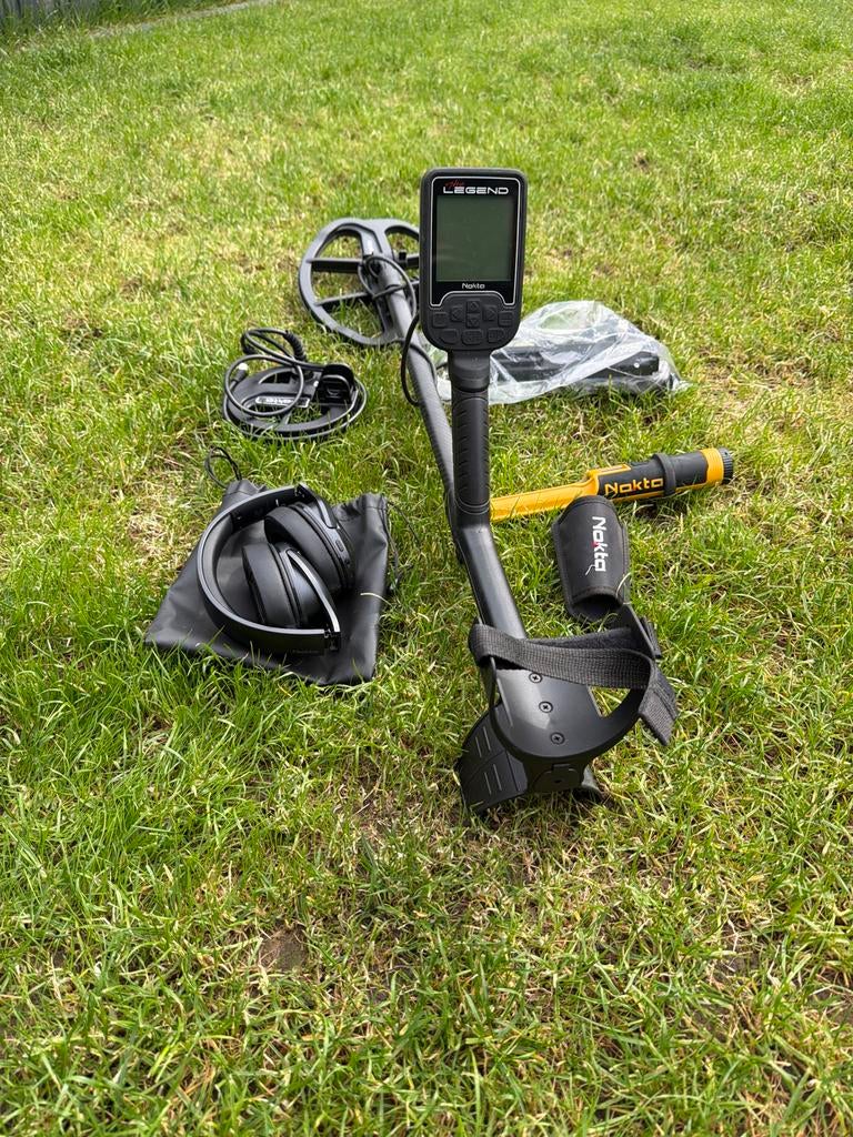 Nokta Makro The Legend metaaldetector met accessoires, Hobby en Vrije tijd, Metaaldetectors, Overige merken, Meer dan 30 cm, Ophalen of Verzenden