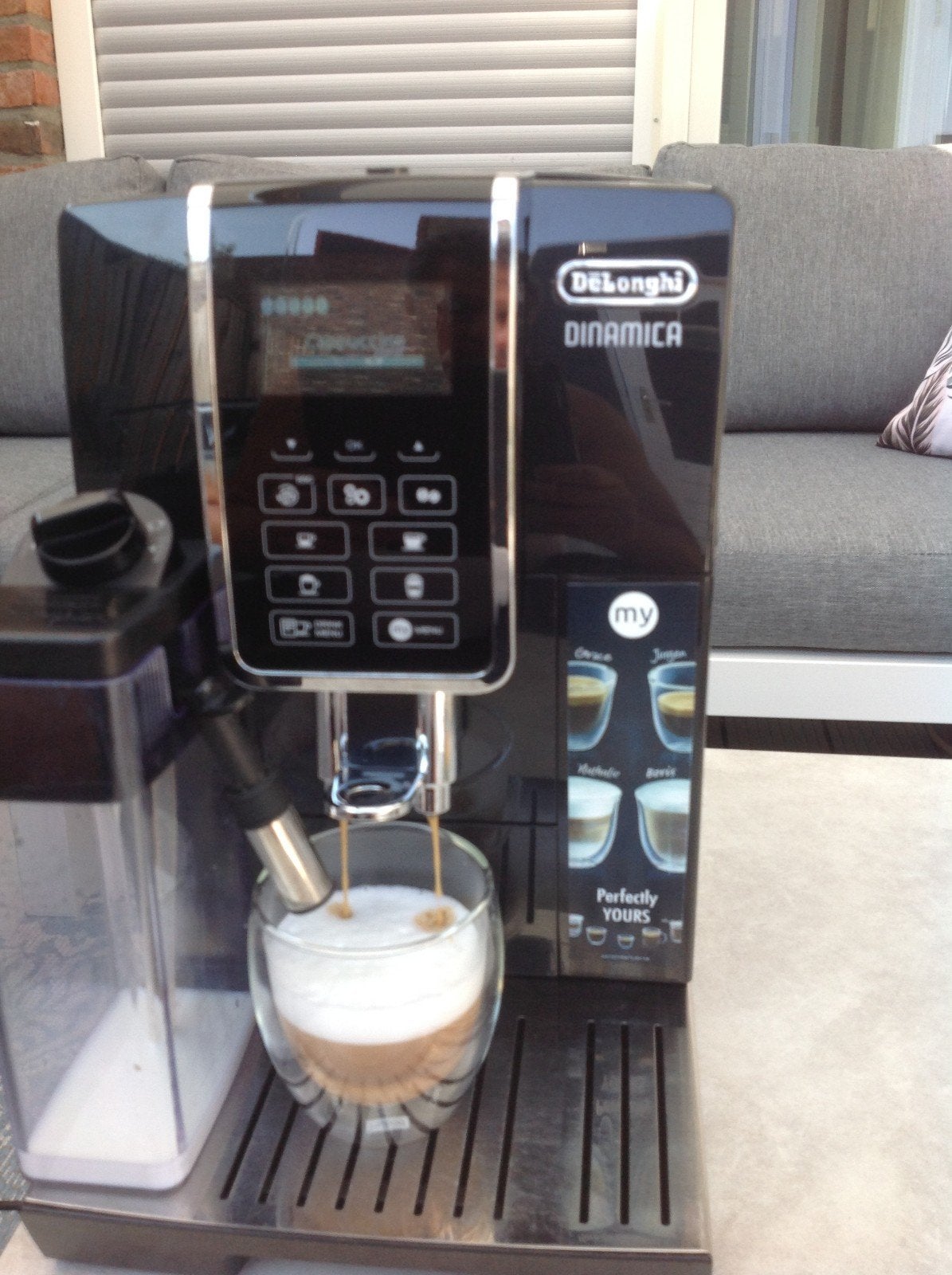 Reparatie of Onderhoud nodig voor Jura of DeLonghi?, 10 kopjes of meer, Koffiemachine, Ophalen of Verzenden, Zo goed als nieuw