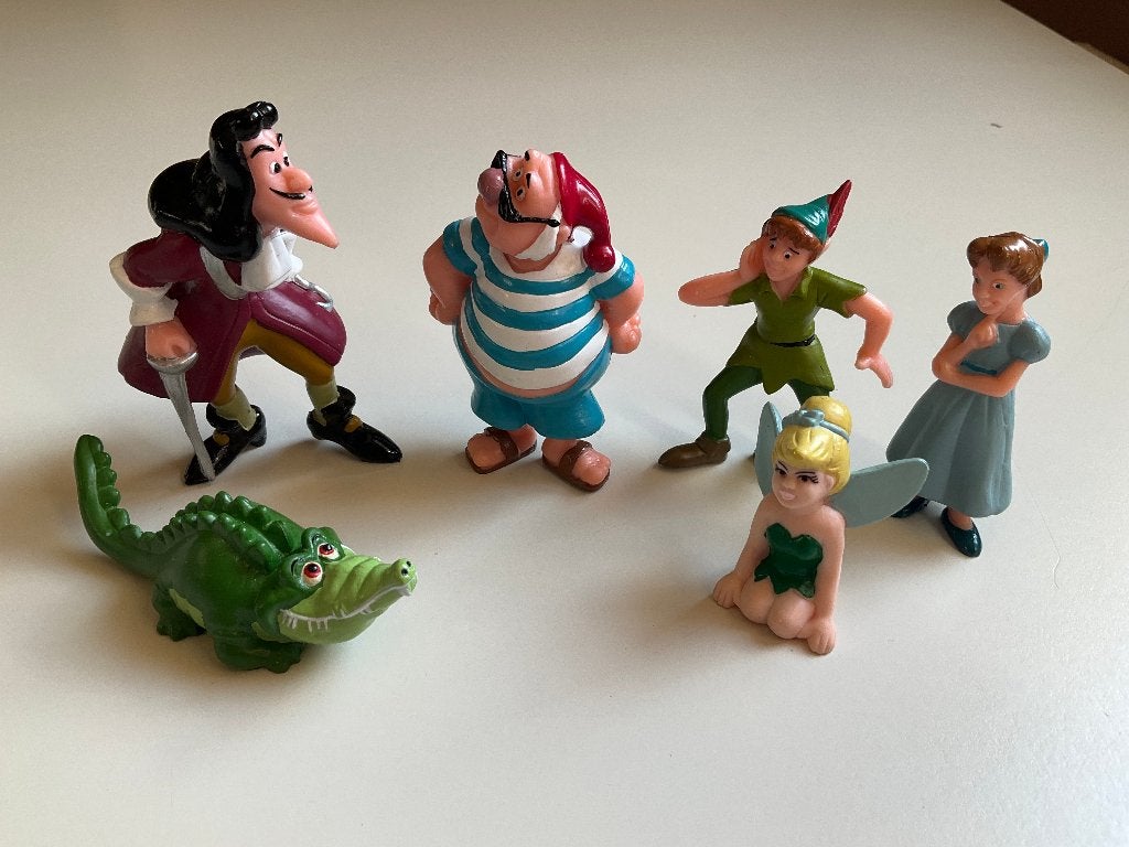 Disney peter pan 6x figuurtjes - taart toppers, Ophalen of Verzenden, Peter Pan of Pinokkio, Zo goed als nieuw, Beeldje of Figuurtje