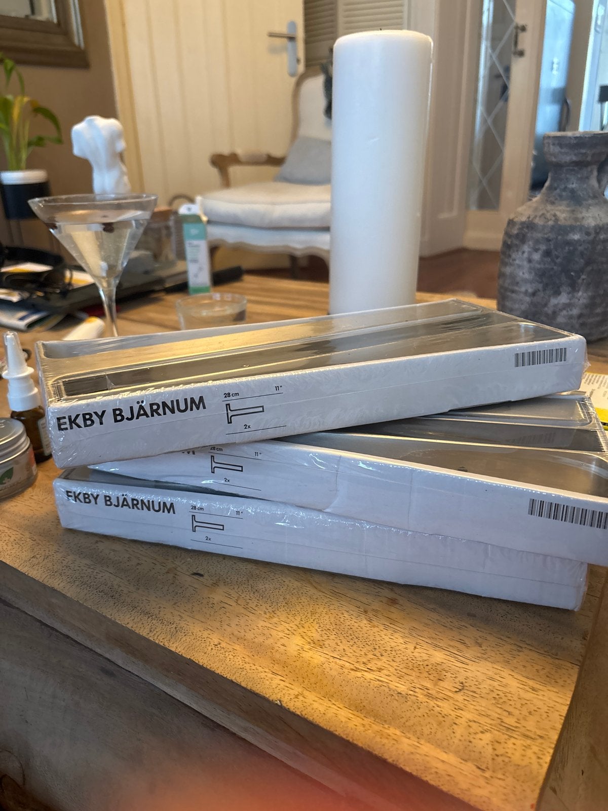 IKEA EKBY BJÄRNUM plankdragers (28 cm, 2 stuks), Huis en Inrichting, Ophalen, Nieuw