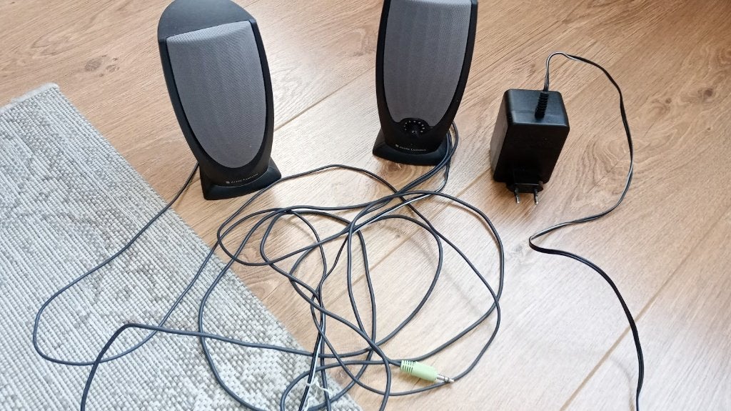 te koop leuke boxen voor de pc zijn gebruikt, Computers en Software, Pc speakers, Ophalen, Gebruikt, Altec Lansing