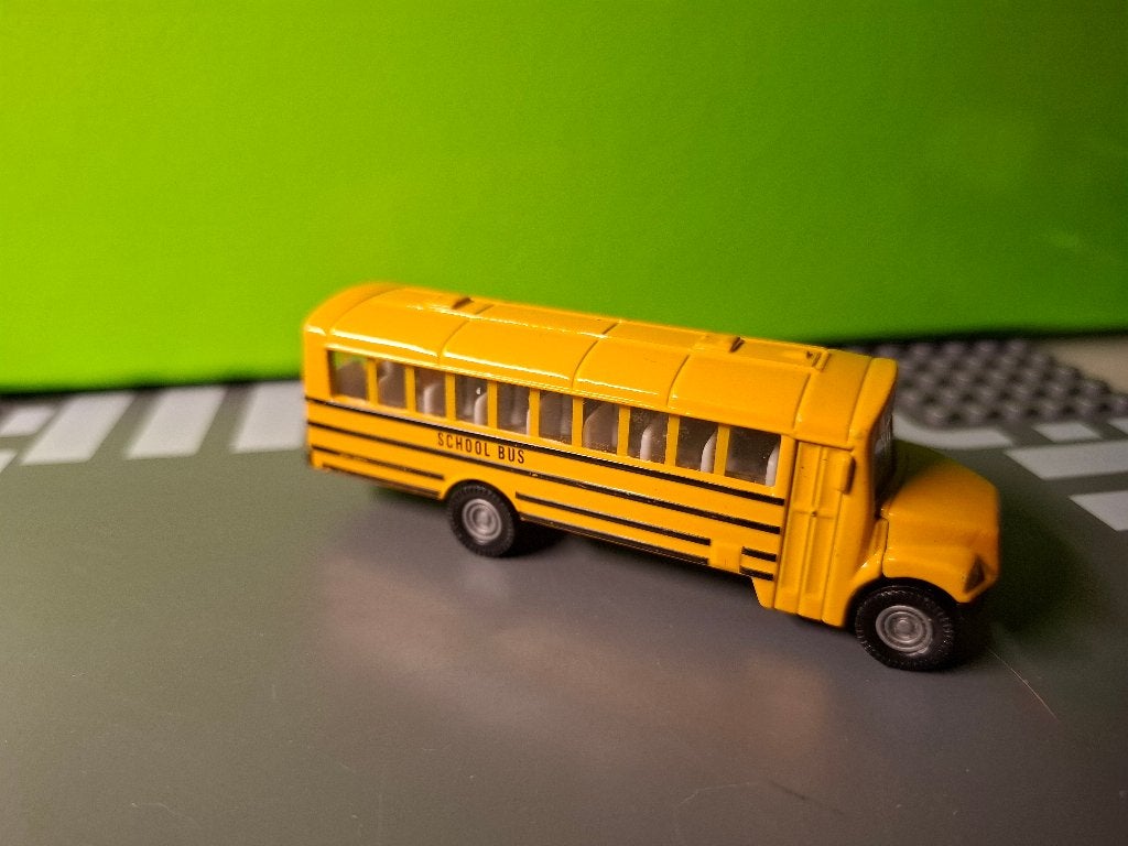 Siku 1319 - Freightliner US Schoolbus [geel] 1/100, Ophalen of Verzenden, Gebruikt, Auto
