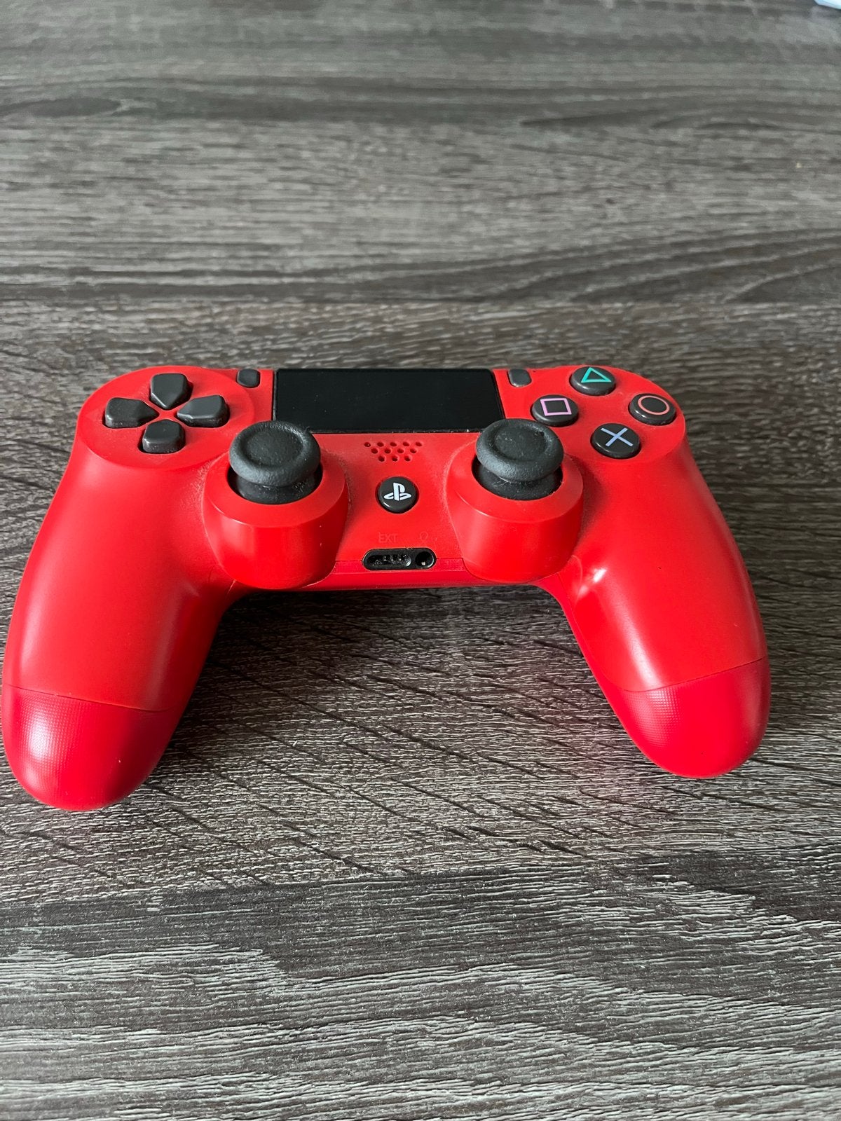 Rode DualShock 4 Controller voor PlayStation 4, Ophalen of Verzenden, Zo goed als nieuw, Controller, PlayStation 4