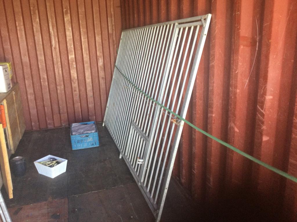Hondenren/kennel te koop, Dieren en Toebehoren, Hondenhokken, Hondenkennel, 100 cm of meer, Ophalen of Verzenden, 110 cm of meer