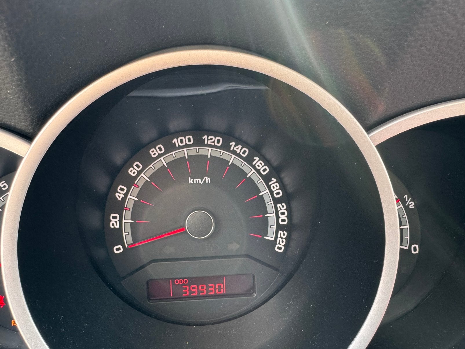 Kia Venga 1.4 Cvvt 2012 Wit, Auto's, 4 cilinders, 1396 cc, 1153 kg, Wit