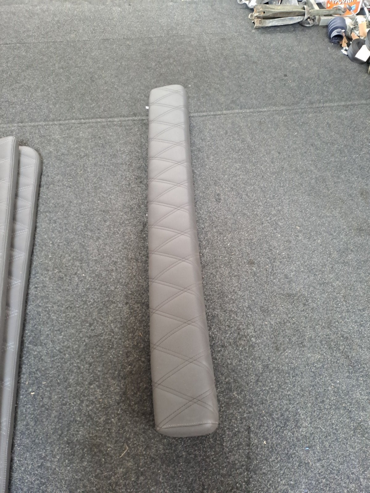 Nieuwe rugrolleuning 100cm en 1.50cm, Ophalen of Verzenden, Nieuw, Interieur en Kussens