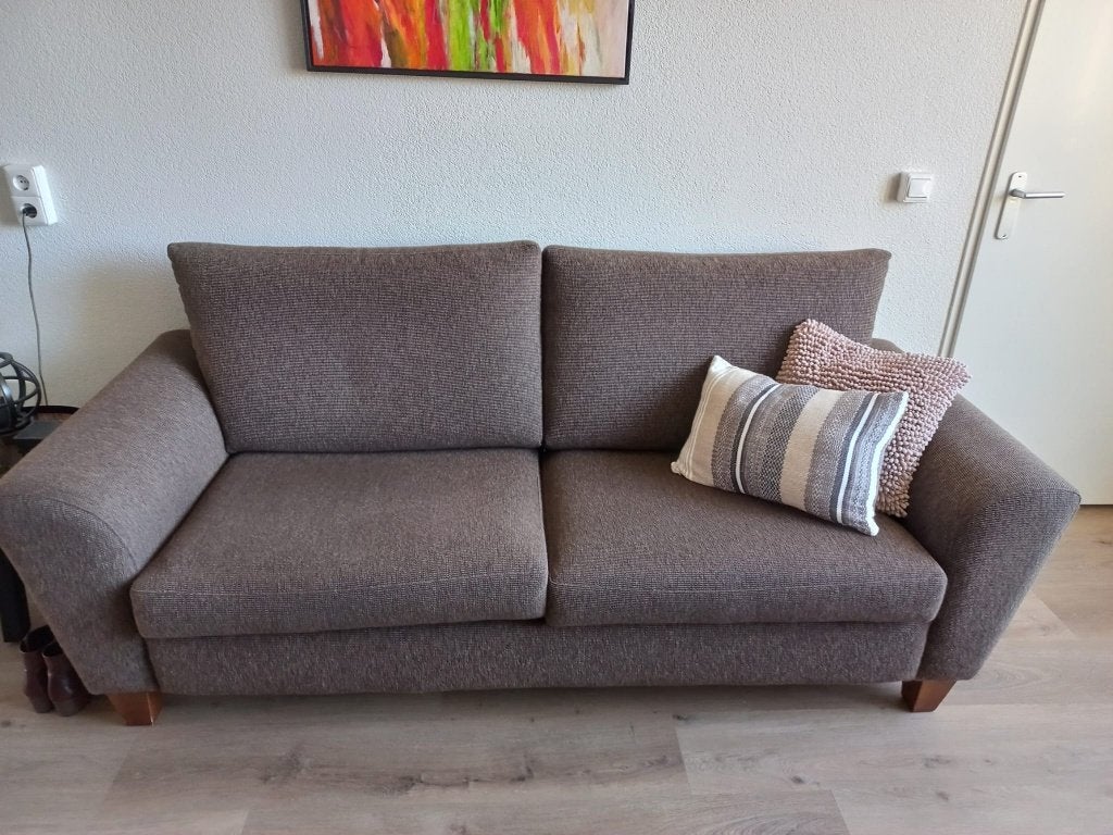 Bank en stoel - gratis, Huis en Inrichting, Banken | Bankstellen, Ophalen, Gebruikt, Tweepersoons, 75 tot 100 cm