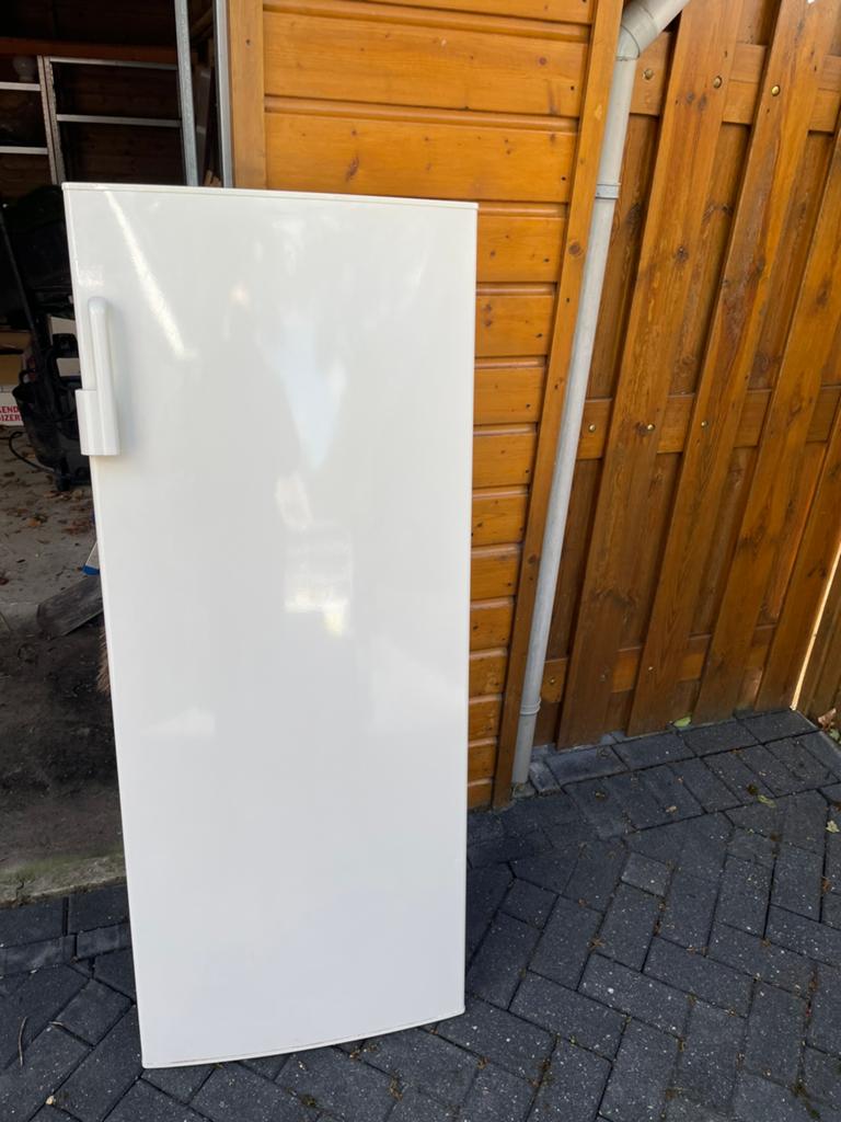 Siemens koelkastdeur en groentela, legplanken en deurvakjes, Witgoed en Apparatuur, Ophalen, 200 liter of meer, 140 tot 160 cm