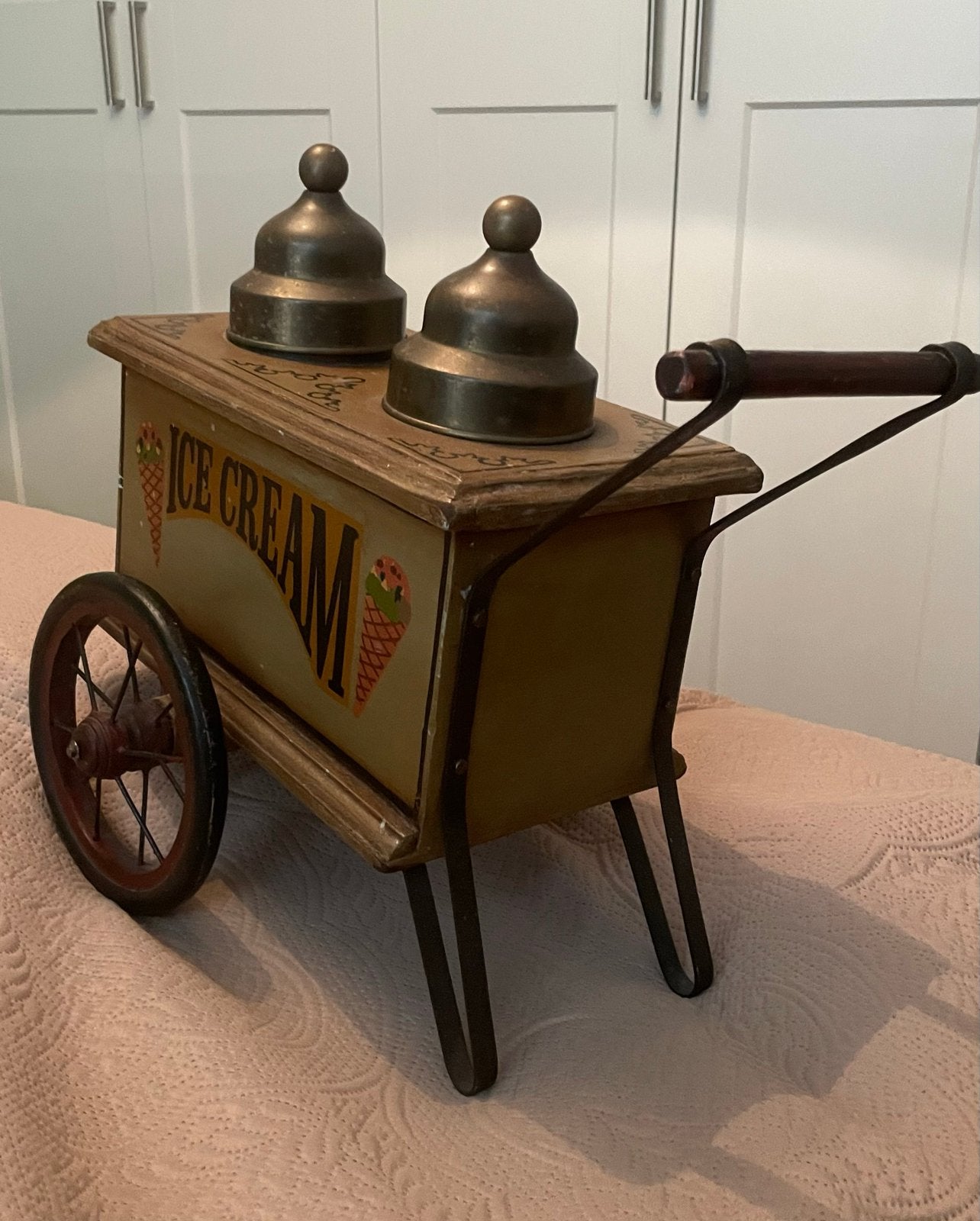 Decoratieve Vintage Houten IJskar, Ophalen