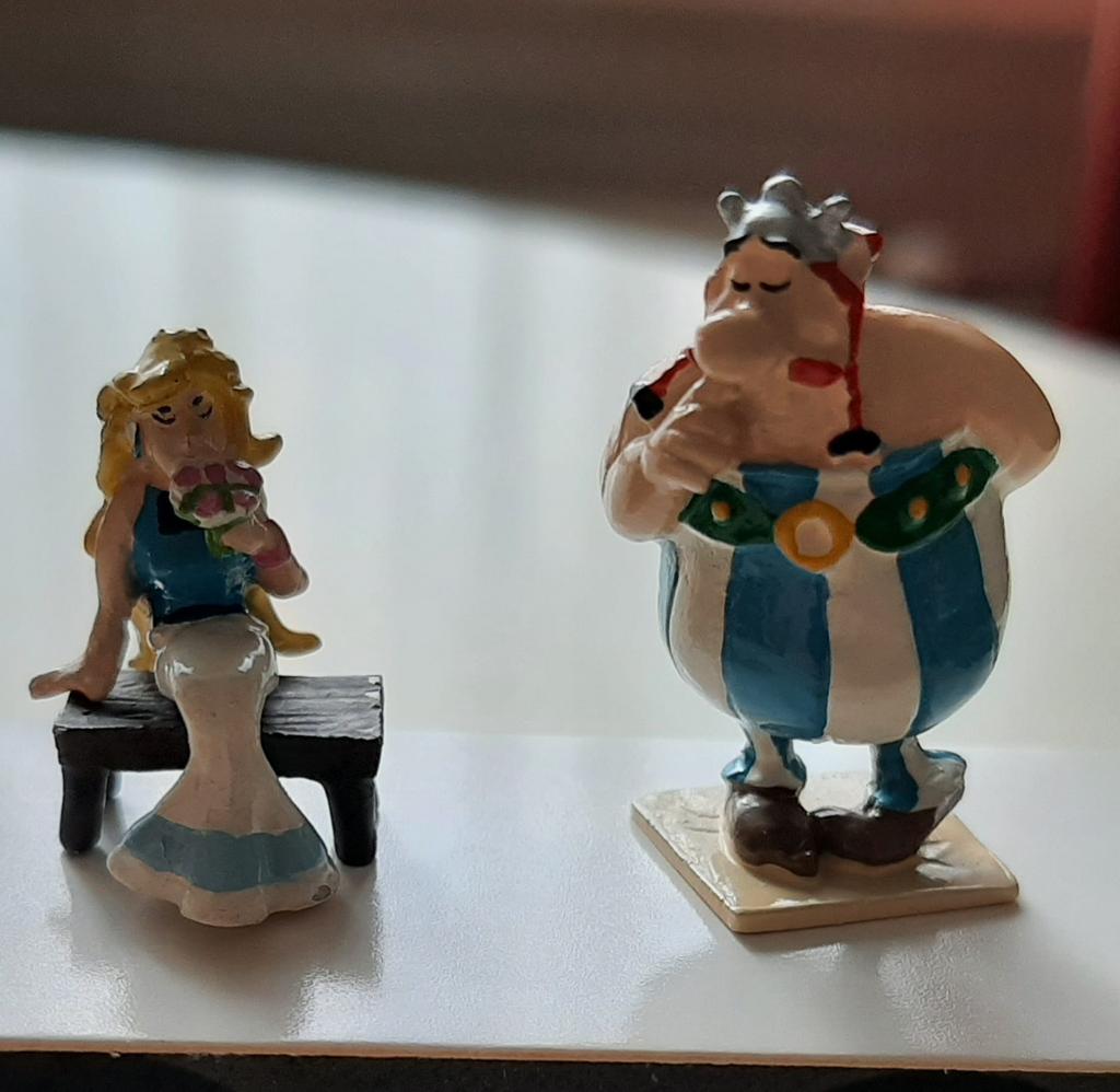 OBELIX EN FABALA PIXI MINI PARIS, Verzamelen, Ophalen of Verzenden, Asterix en Obelix, Nieuw, Beeldje of Figuurtje