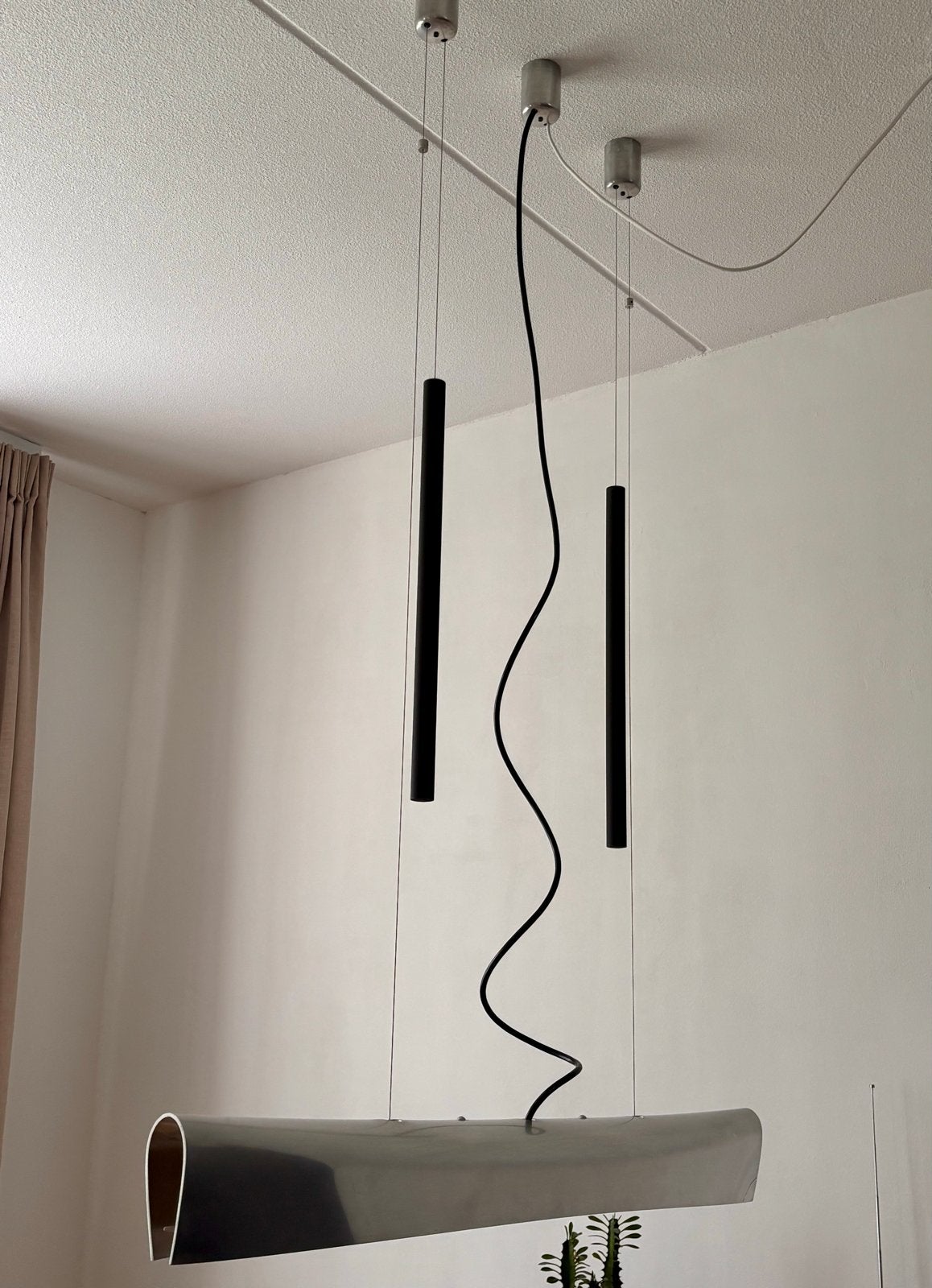 Anta Nil Moderne design hanglamp, nieuwprijs 800, Ophalen, Zo goed als nieuw, Metaal, 75 cm of meer