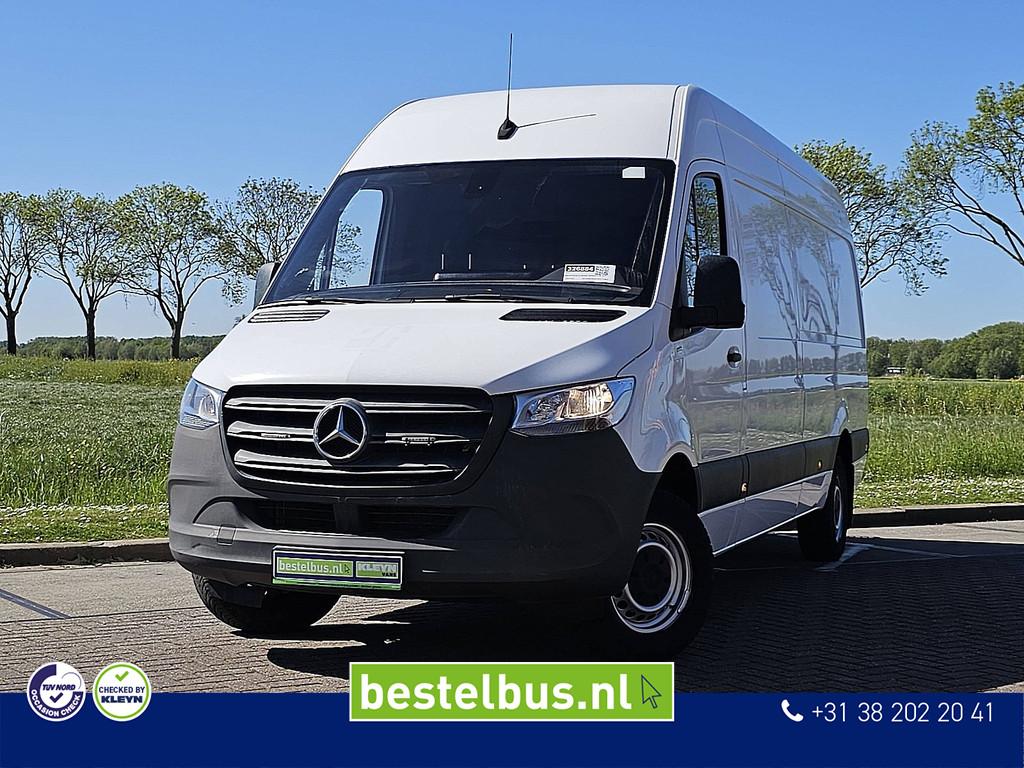 MERCEDES-BENZ SPRINTER 317 l3h2 3.5t-ahg mbux!, Auto's, Automaat, Gebruikt, Euro 6, Wit