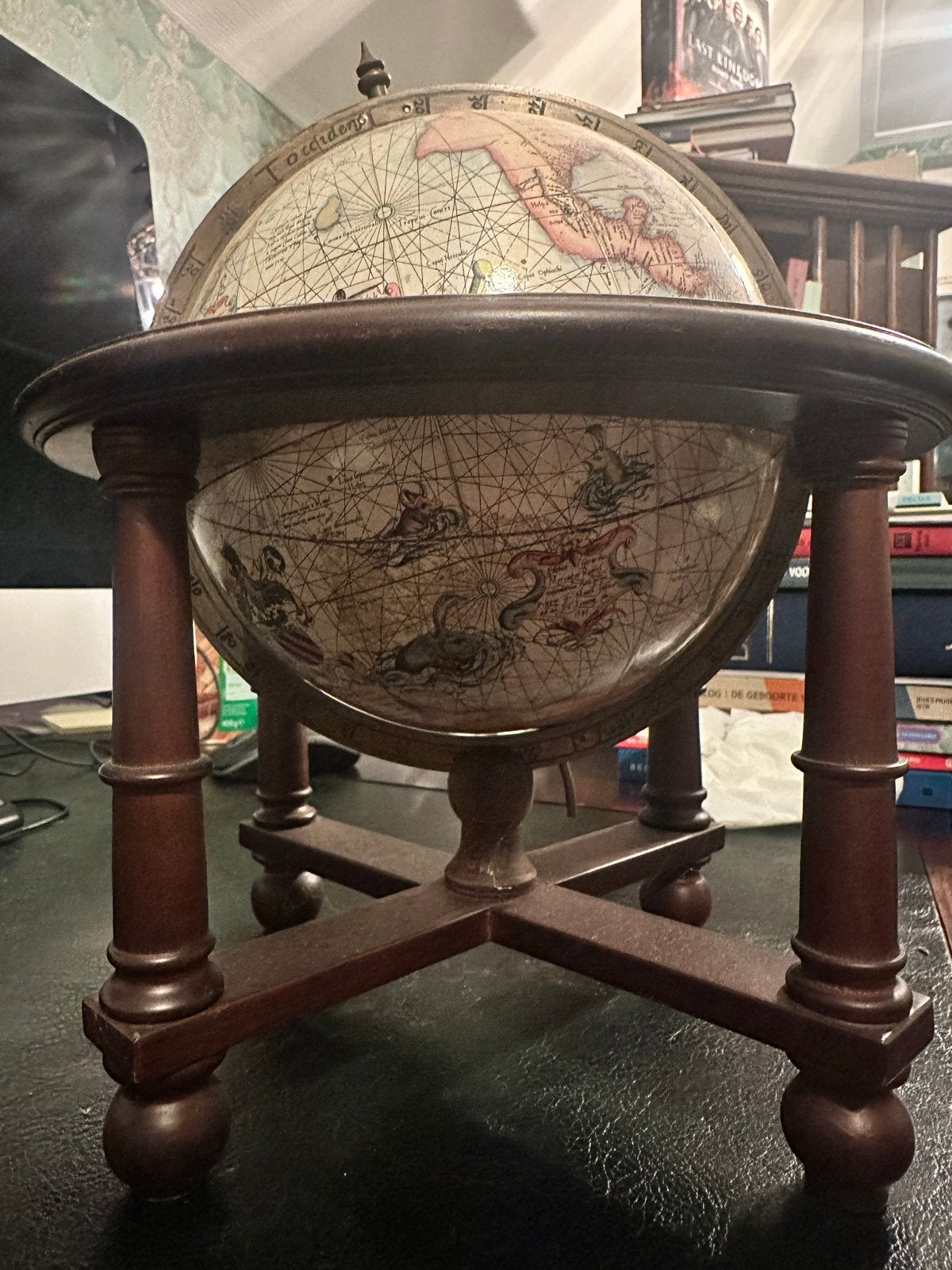 Authentic Models Mercator 1541 wereldbol, Draaibaar, Ophalen of Verzenden, Zo goed als nieuw, Antieke wereldbol