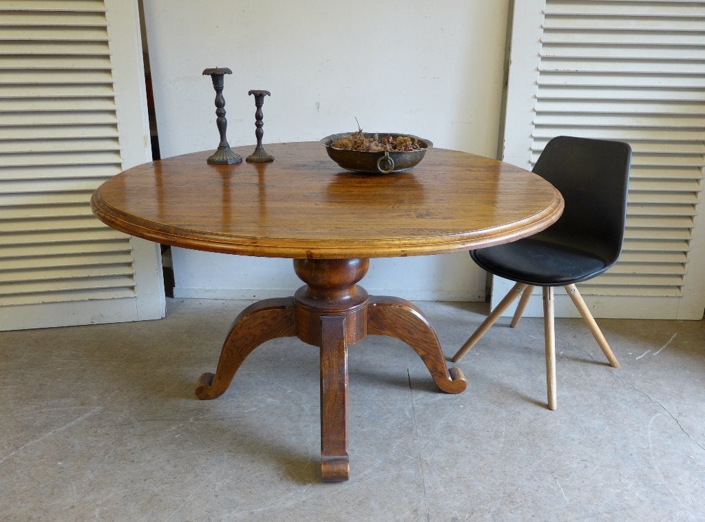 Foto 22 van Prachtige zwarte ronde uitschuifbare eettafel