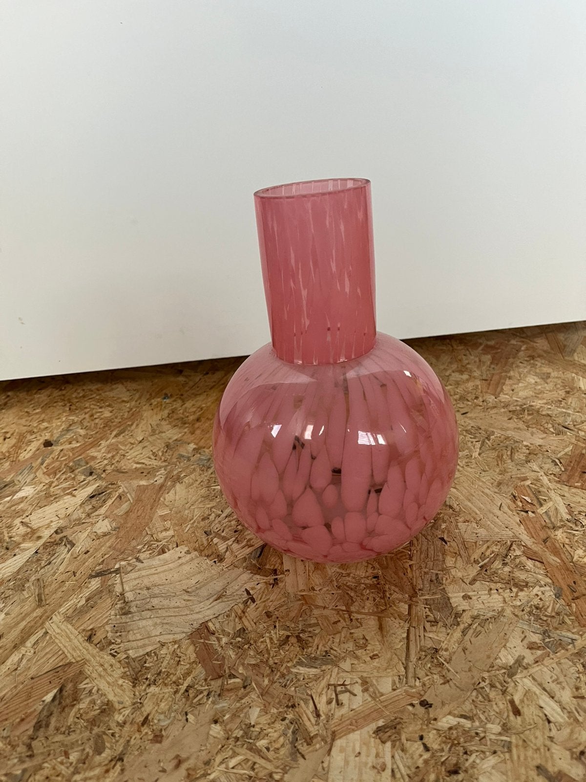 Roze vaas, Ophalen, Zo goed als nieuw, Roze