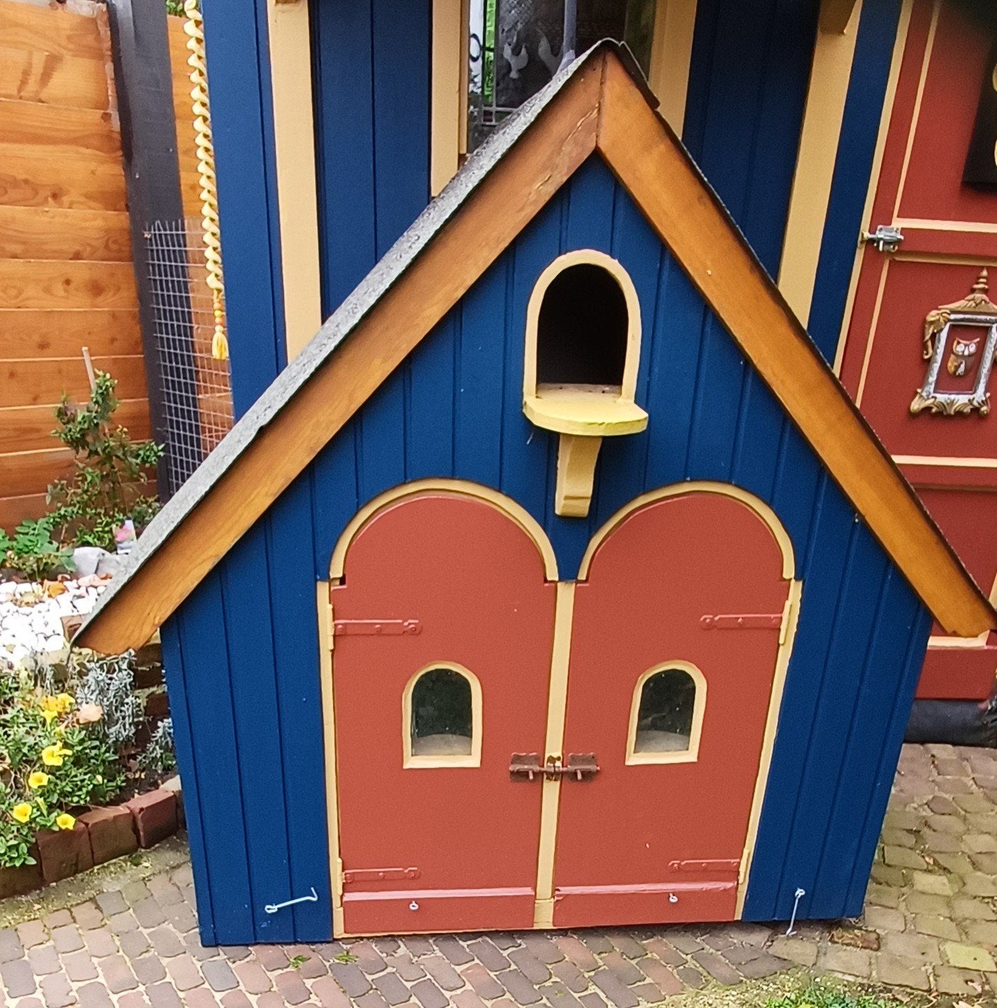 Uniek handgemaak duiventil., Meerdere dieren, Postduif