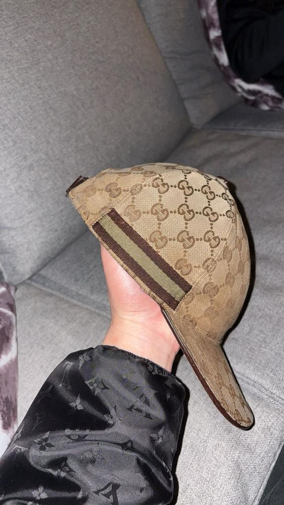 Gucci pet limited, Ophalen, Zo goed als nieuw