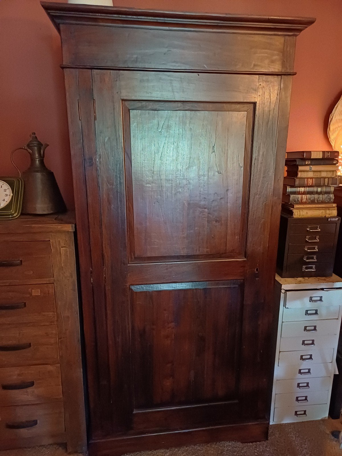 Mooie stevige houten kast, Ophalen