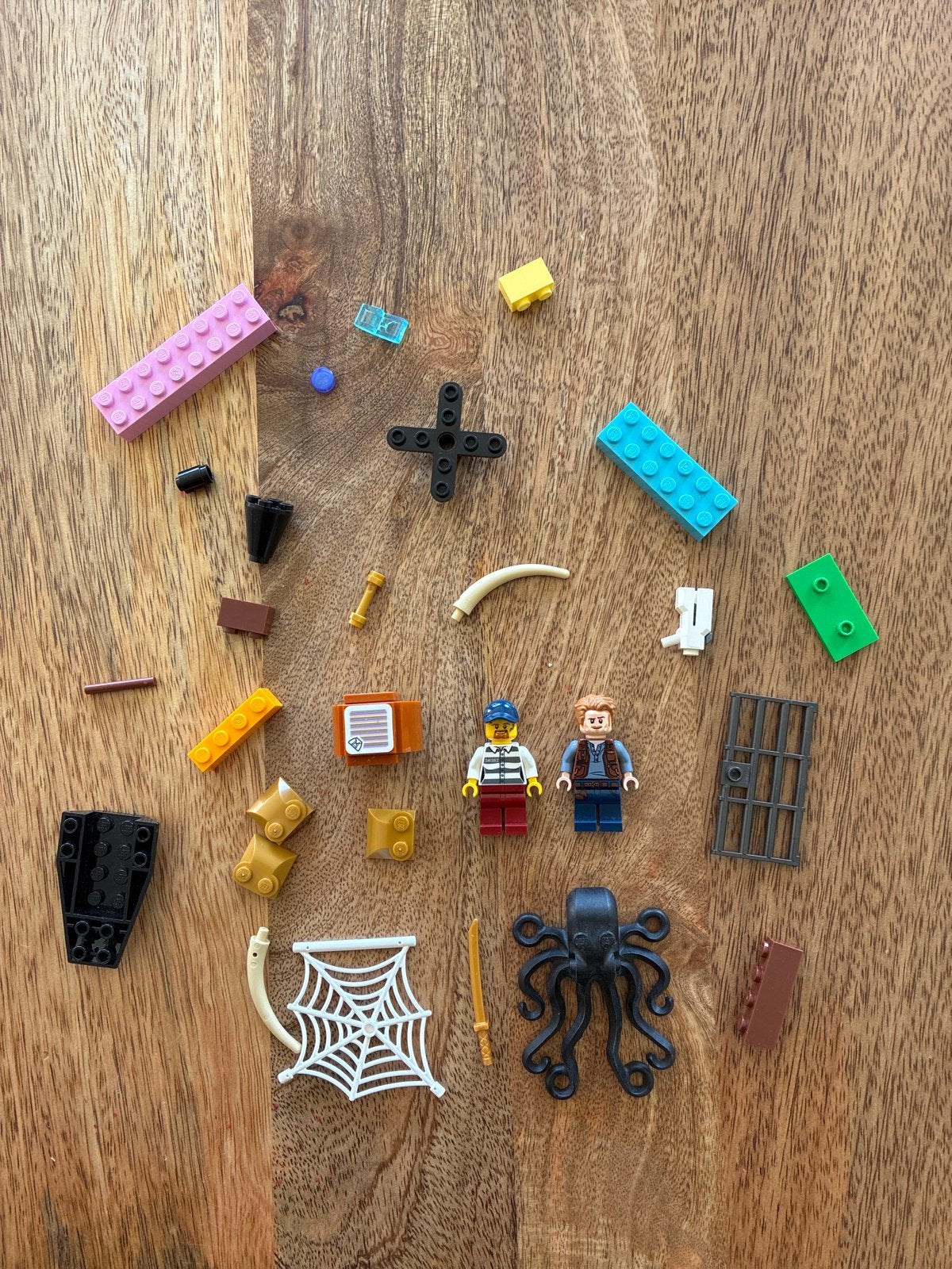 Diverse Lego onderdelen en minifiguren, Inclusief minifiguren, Gebruikt, Lego, Ophalen of Verzenden