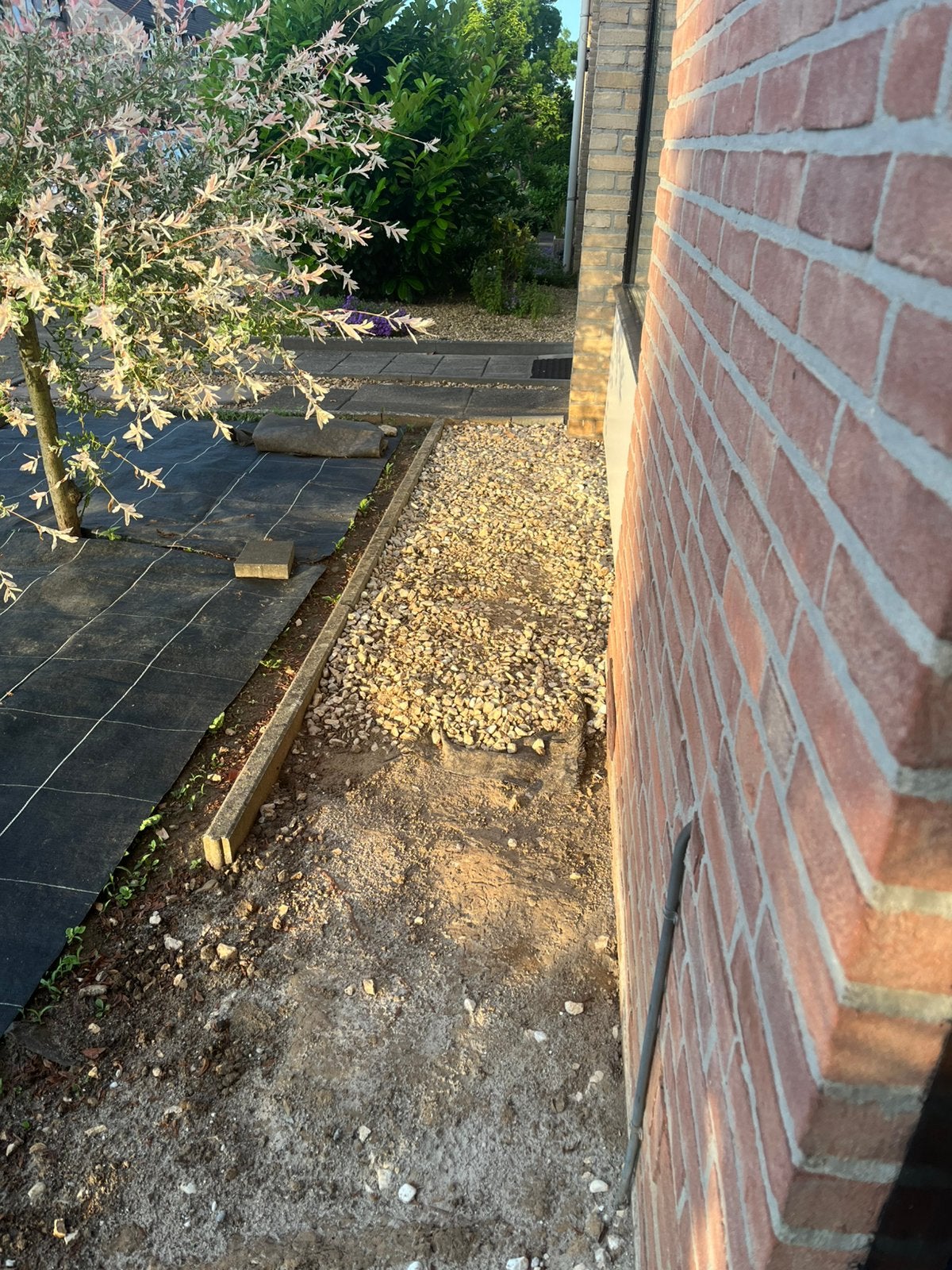 Grind witte stenen gratis ophalen, Tuin en Terras, Tegels en Klinkers, Ophalen, Beton, Klinkers