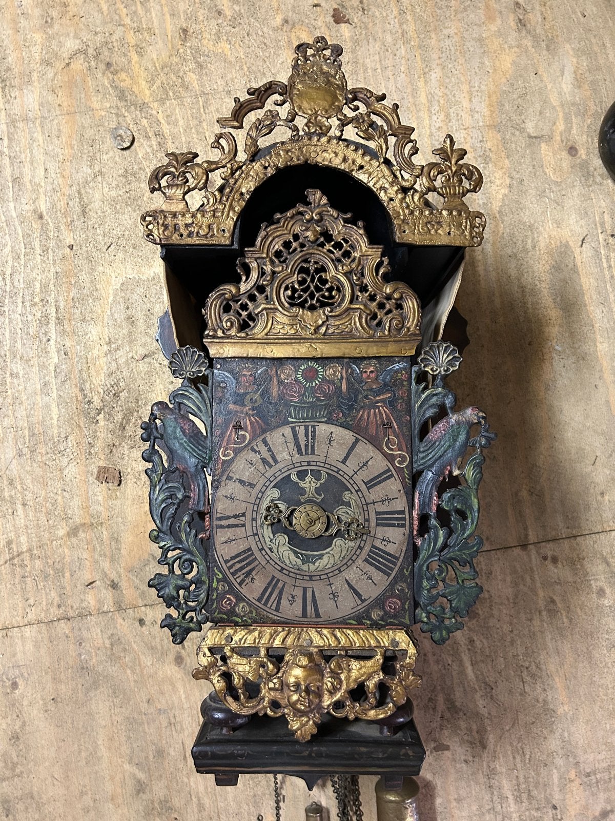 Antieke Friese stoelklok - pachtig handgeschilderd, Antiek en Kunst, Ophalen of Verzenden
