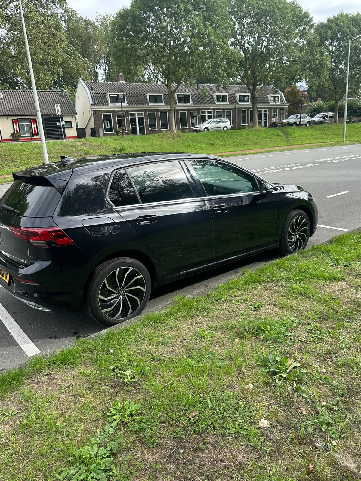 Foto 8 van Volkswagen Golf 1.4 Ehybrid 204pk DSG 2021 Zwart