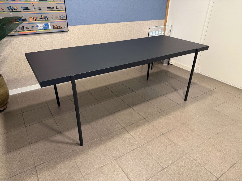 Artifort | Claesson Koivisto Rune | Palladio Tafel | 1x, Vitra Artifort Cassina Fritz Hansen Eames Gispen Pastoe Hay, Artifort