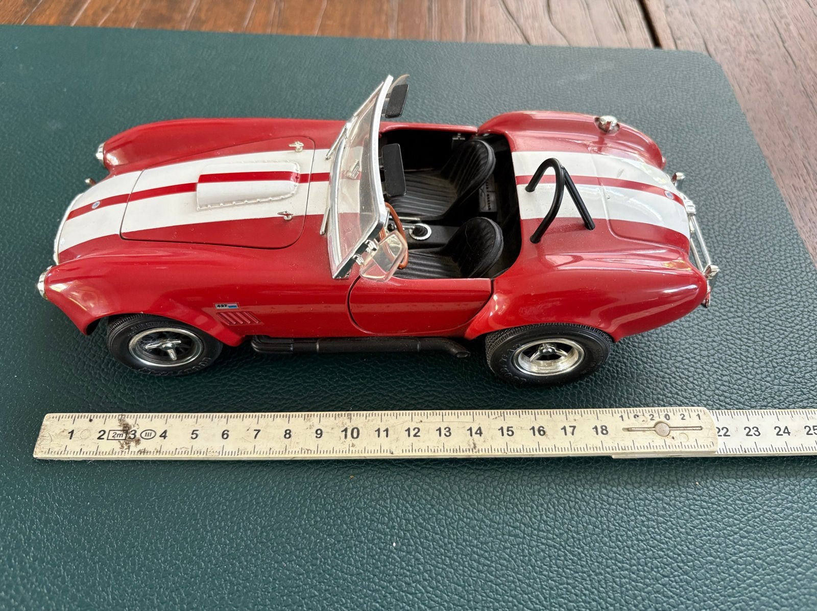 ERTL Shelby Cobra 427 Schaalmodel - Rood met Witte Strepen, Ophalen of Verzenden, Zo goed als nieuw, Auto, ERTL