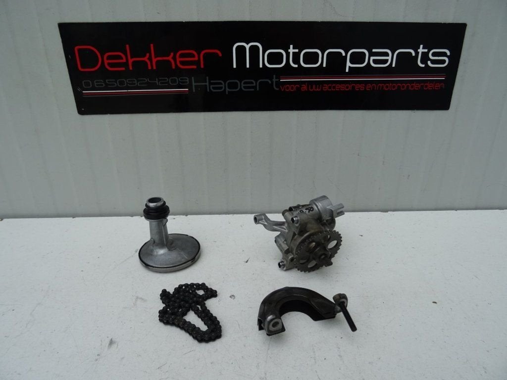 Oliepomp / Oil pump Yamaha YZF R6 1999-2000-2001-2002 RJ03, Gebruikt, -, -, Ophalen of Verzenden