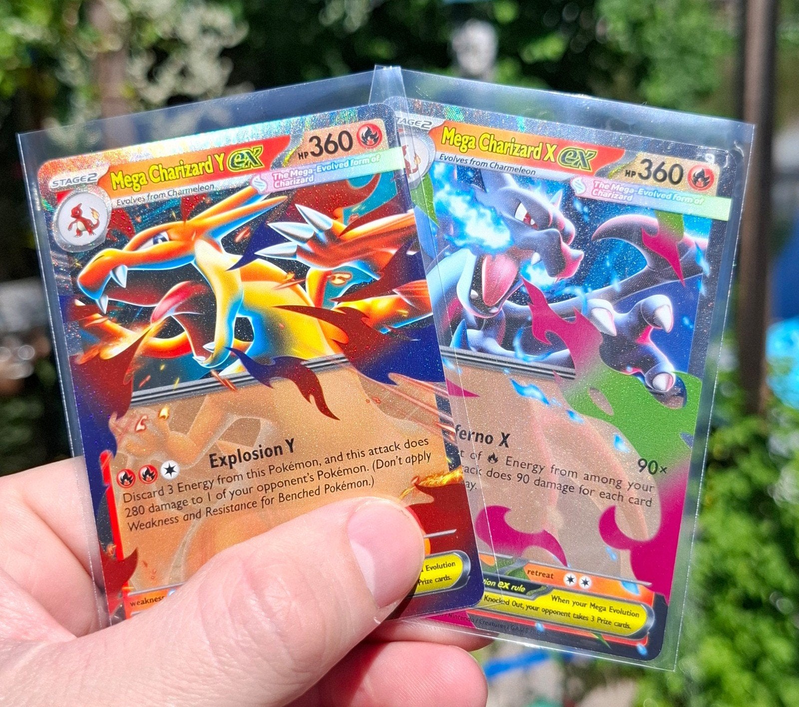 Mega Charizard setje van 2 pokemonkaarten!, Ophalen of Verzenden, Zo goed als nieuw